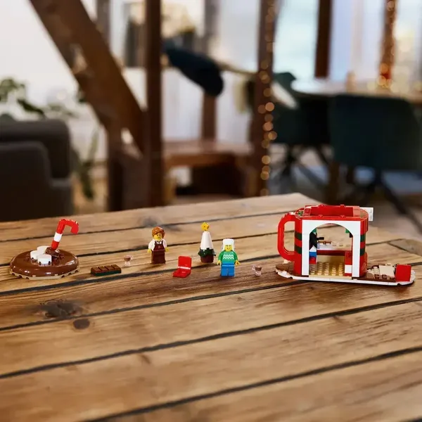 Блочный конструктор LEGO Creator Кіоск з гарячим шоколадом (40776)